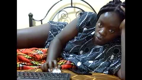 ellisa9 online show from 02-01-26, 09:52