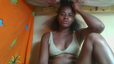 Snapshot of ellodi chatting on 05-20-26, 02:34 Ellodi online show from 05-20-26, 02:34