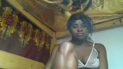 Snapshot of ellodi chatting on 07-15-26, 05:56 Ellodi online show from 07-15-26, 05:56