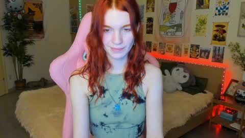 Snapshot of elly_milas chatting on 02-02-25, 05:53 Elly Fansly online show from 02-02-25, 05:53