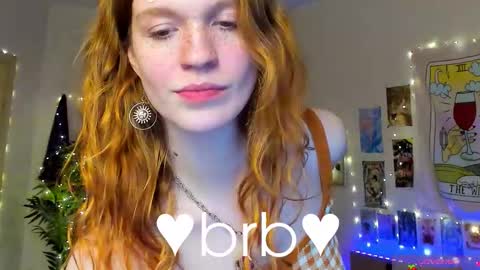 Snapshot of elly_milas chatting on 02-10-26, 09:52 Elly Fansly online show from 02-10-26, 09:52