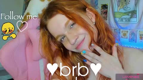 Snapshot of elly_milas chatting on 06-02-26, 10:39 Elly Fansly online show from 06-02-26, 10:39
