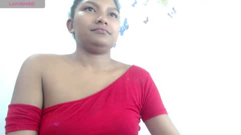 Snapshot of elly_willis chatting on 03-03-25, 11:56 Elly online show from 03-03-25, 11:56