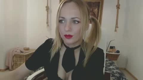 EllyaDiamond online show from 01-27-25, 07:03