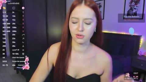 EllyPeach online show from 11-12-25, 07:03