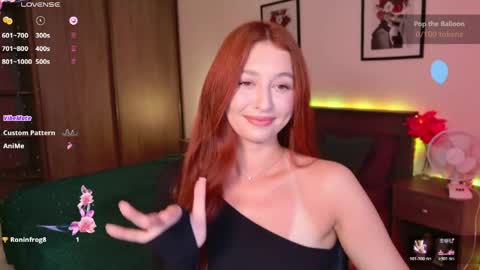 Snapshot of ellypeach chatting on 06-01-26, 11:23 EllyPeach online show from 06-01-26, 11:23