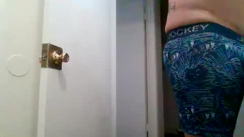 elmario24 online show from 11-22-25, 08:02