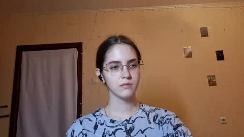 Kate online show from 06-04-26, 10:21