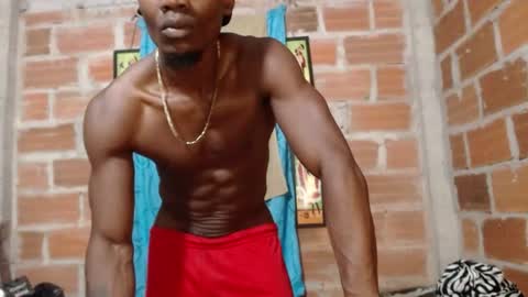 Snapshot of elmiltonnjakee chatting on 06-19-26, 03:00 elmiltonnjakee online show from 06-19-26, 03:00