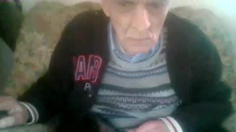 Snapshot of elmo191271 chatting on 02-05-26, 11:04 elmo191271 online show from 02-05-26, 11:04