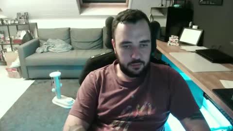 Snapshot of elmo__91 chatting on 11-03-25, 08:43 Elmo online show from 11-03-25, 08:43