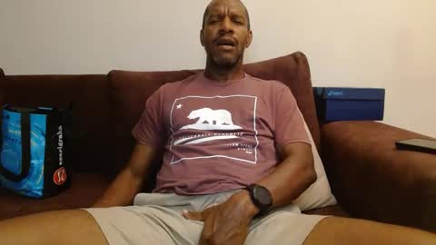 My name is Elmore. Please say hello I like to chat with you. If you have requests or dirty talk please use tip online show from 03-08-25, 03:50