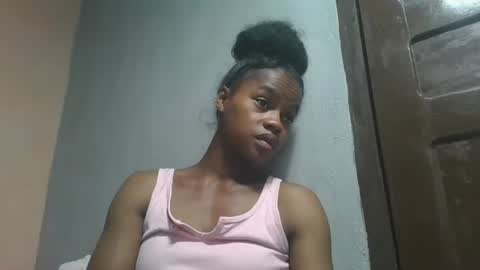Snapshot of elodie228680 chatting on 04-30-26, 05:36 elodie228680 online show from 04-30-26, 05:36