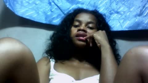 Snapshot of elodie228680 chatting on 06-05-26, 07:03 elodie228680 online show from 06-05-26, 07:03