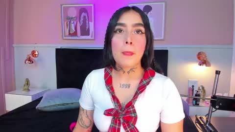 Elodie  online show from 09-10-25, 12:27