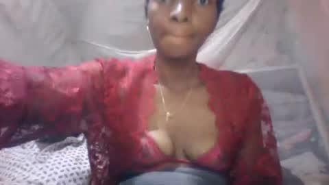 Snapshot of elodynarcisse chatting on 12-01-25, 03:33 elodynarcisse online show from 12-01-25, 03:33