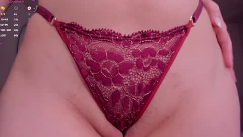 Snapshot of eloisaolivero chatting on 12-28-24, 05:25 ELOISA OLIVERO online show from 12-28-24, 05:25