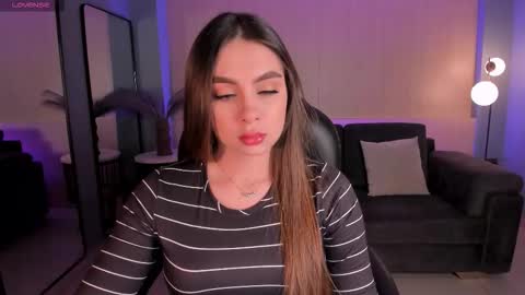 Snapshot of eloisaolivero chatting on 10-11-25, 12:04 ELOISA OLIVERO online show from 10-11-25, 12:04
