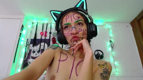 Chelsea  Please help me to reach 100 thumbs up online show from 03-03-25, 06:12