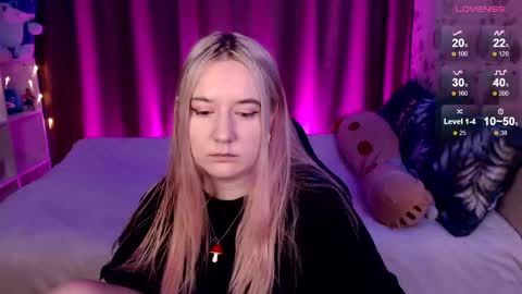 Snapshot of elovinora chatting on 12-30-24, 07:42 Ela give me a thumbs up if you like it and this is important for the development of the account online show from 12-30-24, 07:42