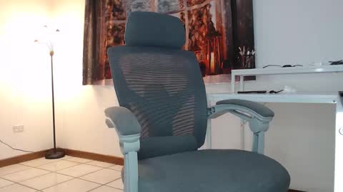 eloysamm online show from 11-25-25, 12:32