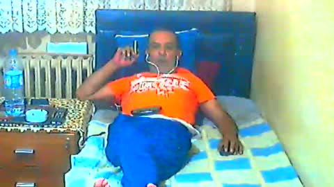 Snapshot of elpaso01 chatting on 09-17-25, 09:05 elpaso online show from 09-17-25, 09:05