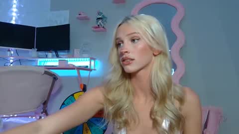 Snapshot of elsa_may chatting on 03-03-26, 01:56 elsa_may online show from 03-03-26, 01:56