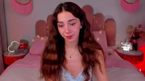 Snapshot of elsa_xo chatting on 01-14-25, 11:27 Michelle online show from 01-14-25, 11:27