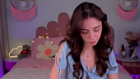 Snapshot of elsa_xo chatting on 01-16-25, 08:14 Michelle online show from 01-16-25, 08:14