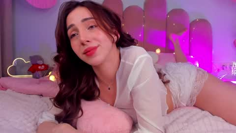 Snapshot of elsa_xo chatting on 02-03-25, 02:36 Michelle online show from 02-03-25, 02:36