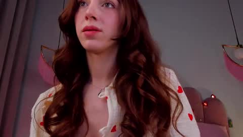 Snapshot of elsa_xo chatting on 02-15-25, 11:36 Michelle online show from 02-15-25, 11:36