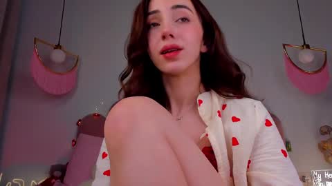 Snapshot of elsa_xo chatting on 02-16-25, 02:42 Michelle online show from 02-16-25, 02:42