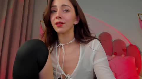 Snapshot of elsa_xo chatting on 03-01-25, 02:37 Michelle online show from 03-01-25, 02:37