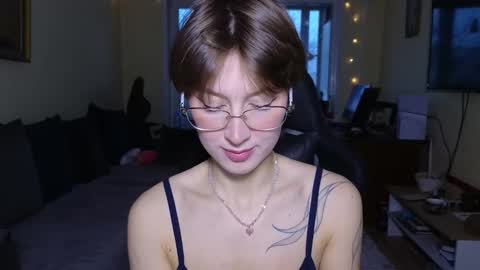 Snapshot of elsaangel chatting on 02-01-26, 02:10 elsaangel online show from 02-01-26, 02:10