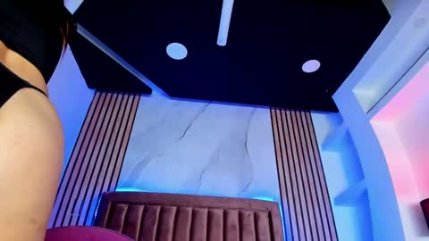 Elsa online show from 02-16-25, 12:10