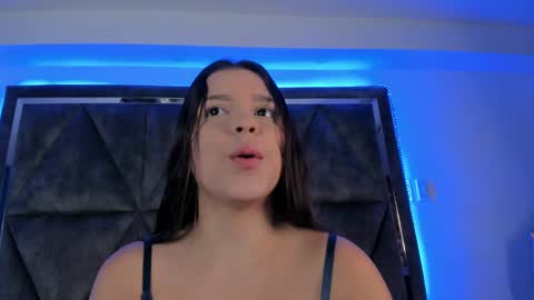 Elsa online show from 02-19-25, 12:11