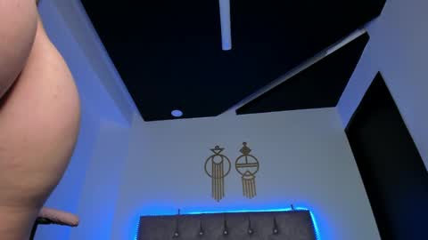 Elsa online show from 02-23-25, 12:16