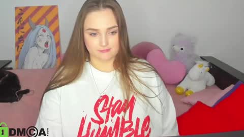 Snapshot of elsamails chatting on 01-18-25, 11:11 Elsa online show from 01-18-25, 11:11