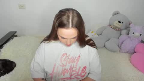 Snapshot of elsamails chatting on 09-27-25, 04:23 Elsa online show from 09-27-25, 04:23