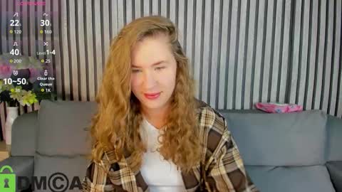 Elsie online show from 10-10-25, 01:15