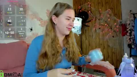 Elsie online show from 10-17-25, 01:20