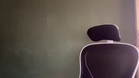 Snapshot of elspanky chatting on 05-19-26, 12:05 elspanky online show from 05-19-26, 12:05