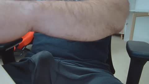 Snapshot of eltanke2206 chatting on 02-22-26, 09:57 alexgarg online show from 02-22-26, 09:57