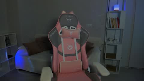 Luna online show from 12-08-24, 10:41