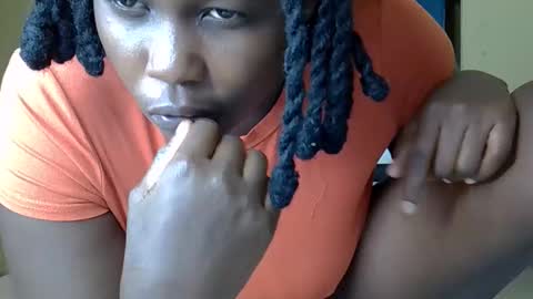 flo online show from 10-19-25, 09:21