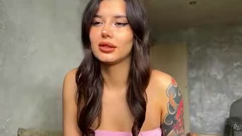 Snapshot of elvierimbach chatting on 07-14-26, 01:39 Elvi online show from 07-14-26, 01:39
