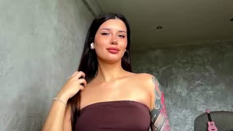 Snapshot of elvierimbach chatting on 07-16-26, 01:50 Elvi online show from 07-16-26, 01:50