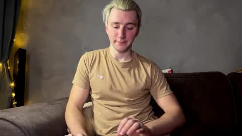 Snapshot of elvin_vaenight chatting on 11-27-25, 11:40 Elvin Vaenight online show from 11-27-25, 11:40