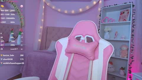 Snapshot of ely_cherry18 chatting on 02-12-25, 03:51 Ely online show from 02-12-25, 03:51