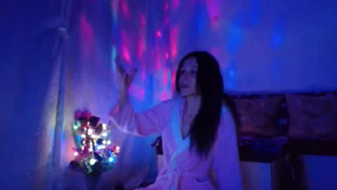 Snapshot of elysasun chatting on 01-19-25, 11:53 Elisa online show from 01-19-25, 11:53